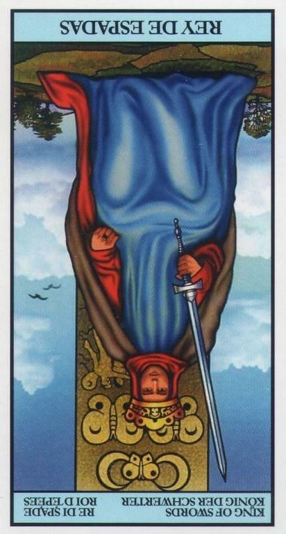 El Rey de Espadas invertido traiciones y engaños